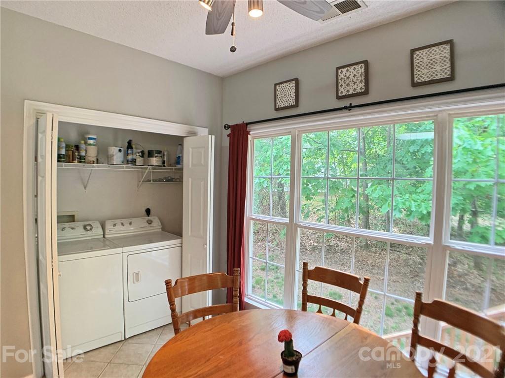 7320 Rothmore Street Charlotte, NC 28215 - Photo 9 of 32 Gallery Image 9