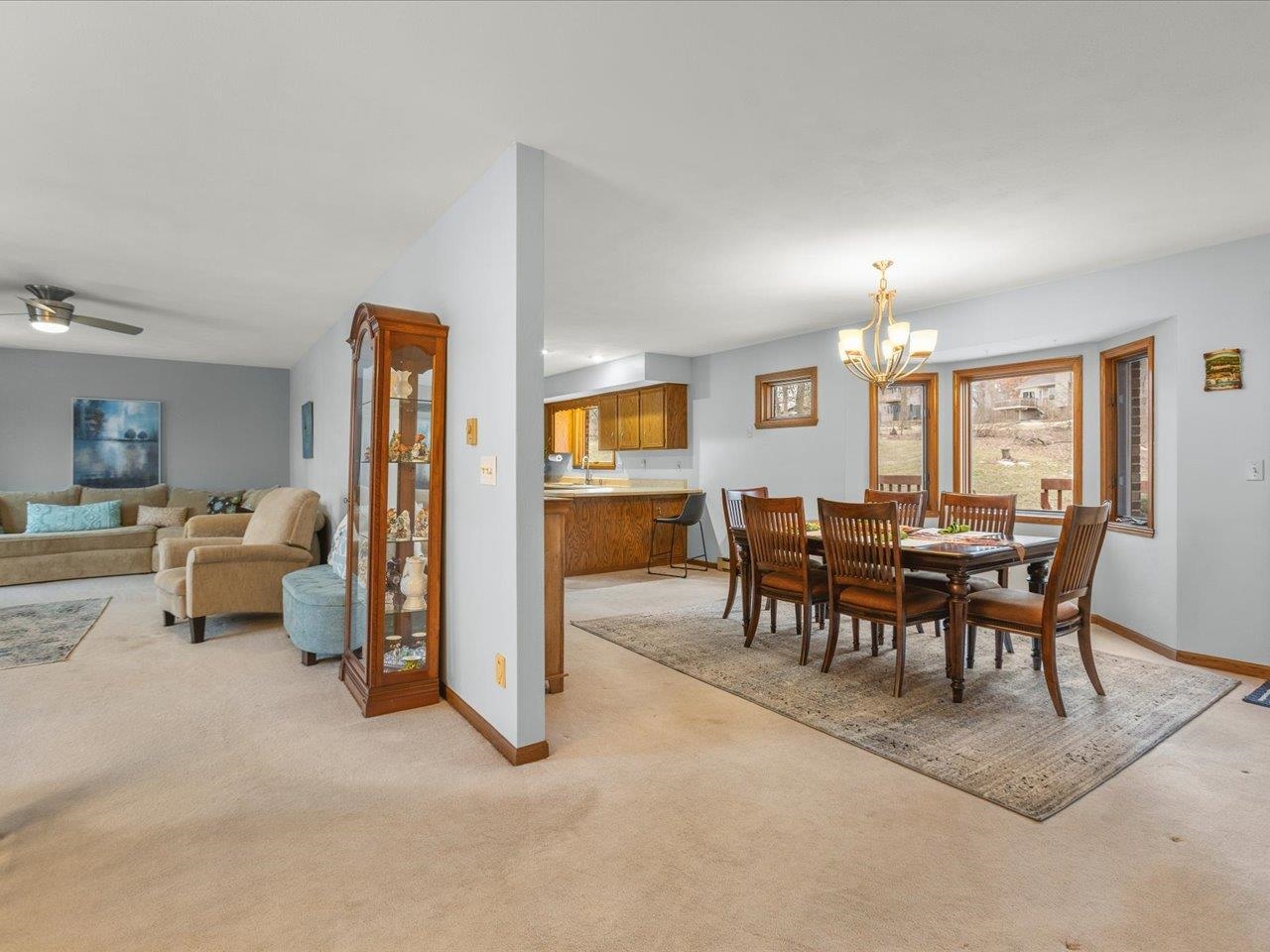 548 Baintree Road Lake Summerset, IL 61019 - Photo 12 of 71 a view of a livingroom and dining room