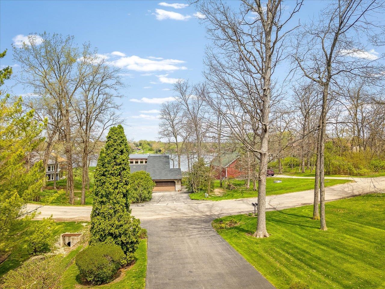 548 Baintree Road Lake Summerset, IL 61019 - Photo 2 of 79