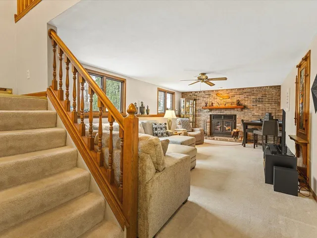 $379,900 | 548 Baintree Road, Lake Summerset, IL 61019