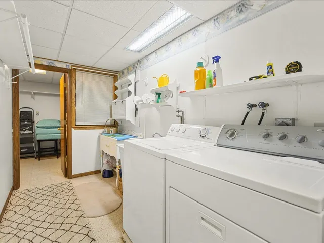 $379,900 | 548 Baintree Road, Lake Summerset, IL 61019