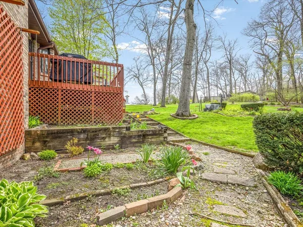 $379,900 | 548 Baintree Road, Lake Summerset, IL 61019