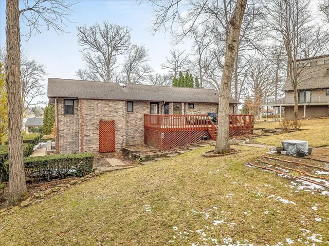 $379,900 | 548 Baintree Road, Lake Summerset, IL 61019