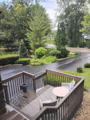 $379,900 | 548 Baintree Road, Lake Summerset, IL 61019