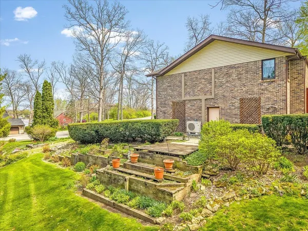 $379,900 | 548 Baintree Road, Lake Summerset, IL 61019