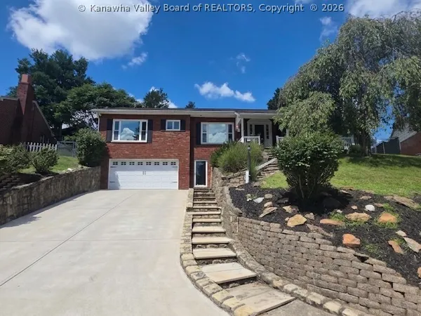 $329,000 | 117 Honeysuckle Lane, Huntington, WV 25701