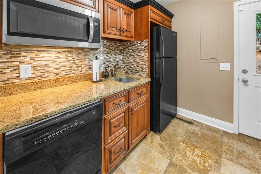 760 Martin Road Jasper, GA 30143 - Photo 8 of 41