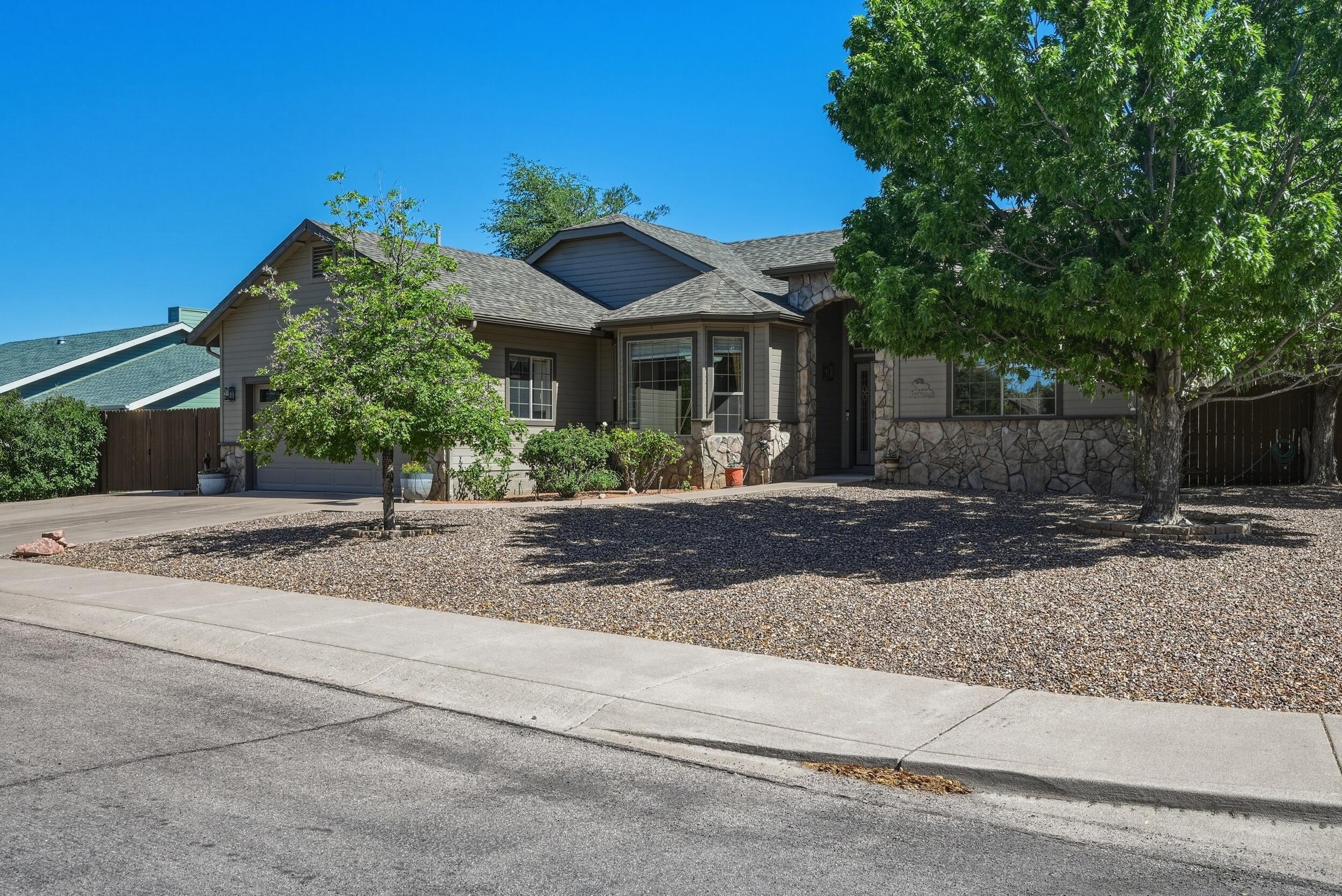 900 Landmark Trail Payson, AZ 85541 - Photo 2 of 37