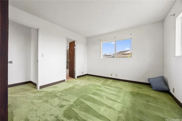 $915,000 | 94-111 Kaaholo Place, Waipahu, HI 96797
