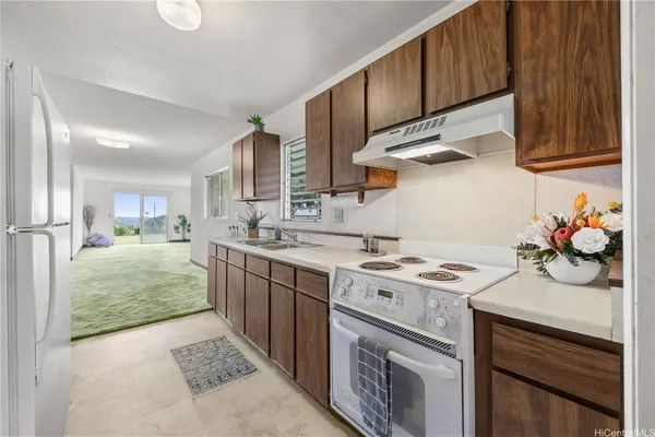 $915,000 | 94-111 Kaaholo Place, Waipahu, HI 96797