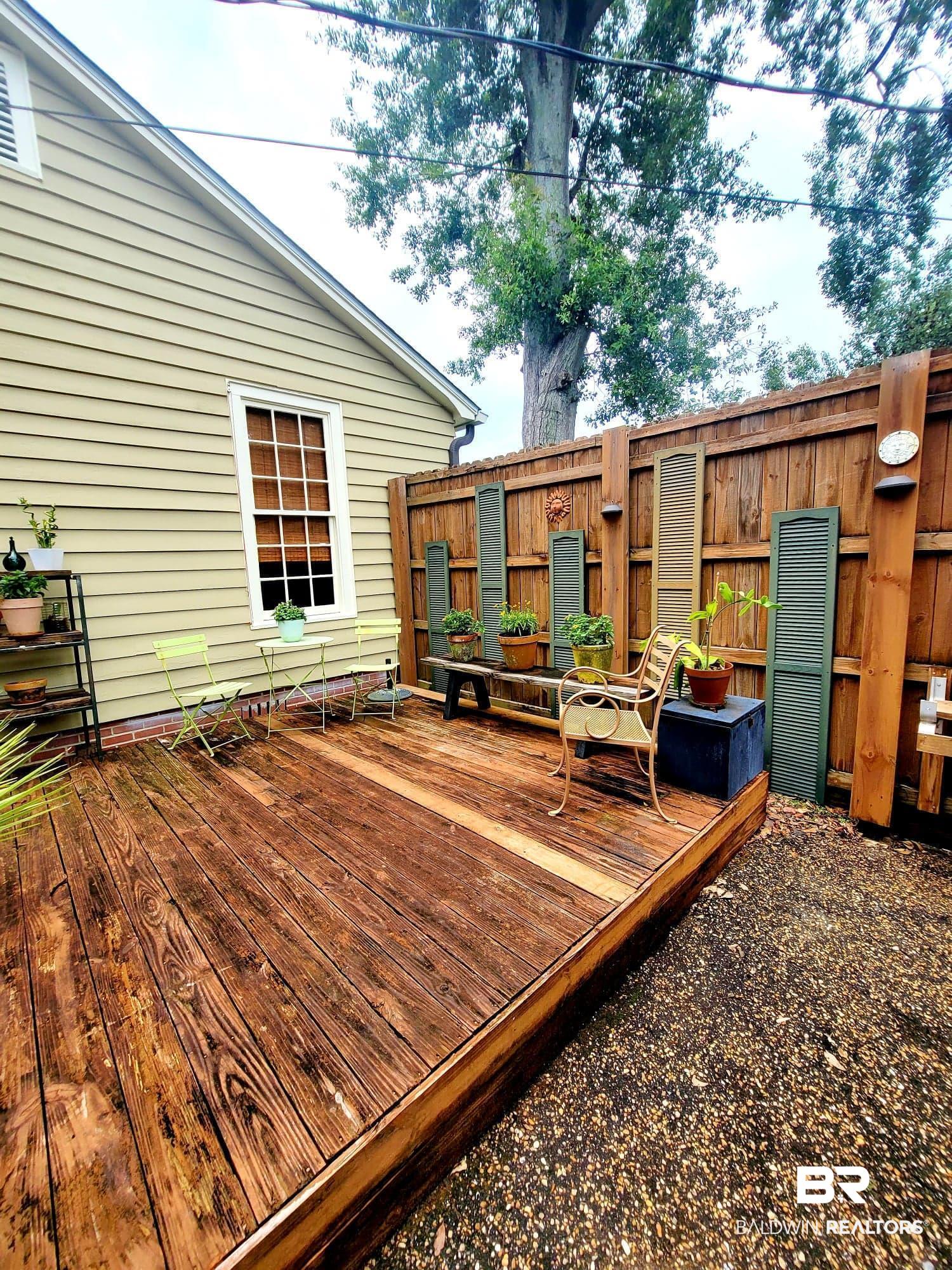 2005 Emogene Street Mobile, AL 36606 - Photo 23 of 32