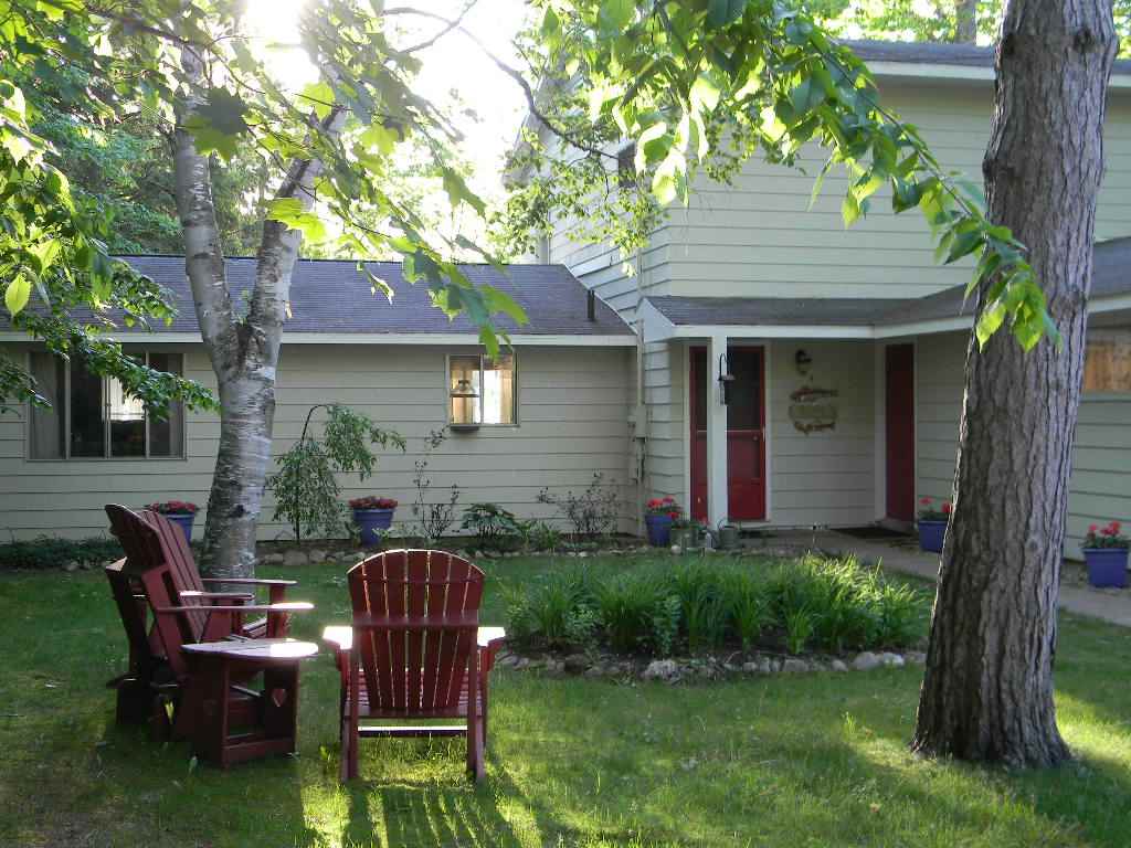 8210 South Lakeview Road Traverse City, MI 49684 - Photo 12 of 55 1817773-11.JPG