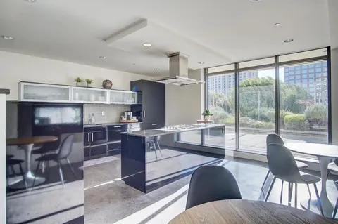 $499,888 | 88 East San Fernando Street, Unit 1406, San Jose, CA 95113