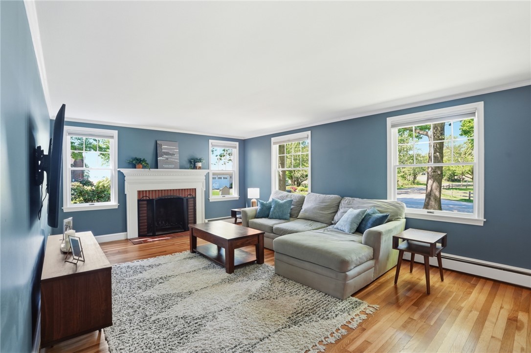 24 Wildflower Road Barrington, RI 02806 - Photo 18 of 50