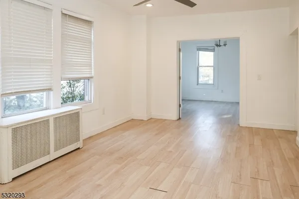 $2,800 | 588 Argyle Avenue, Unit 3, Orange, NJ 07050