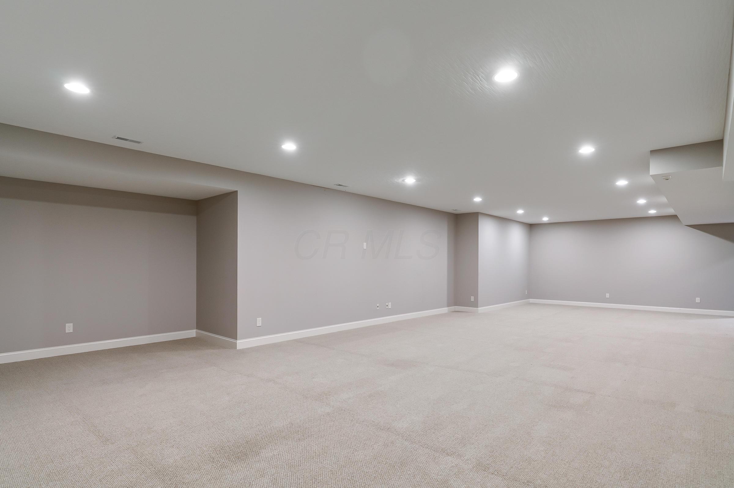 8664 Patterson Road Hilliard, OH 43026 - Photo 34 of 54 Gallery Image 34