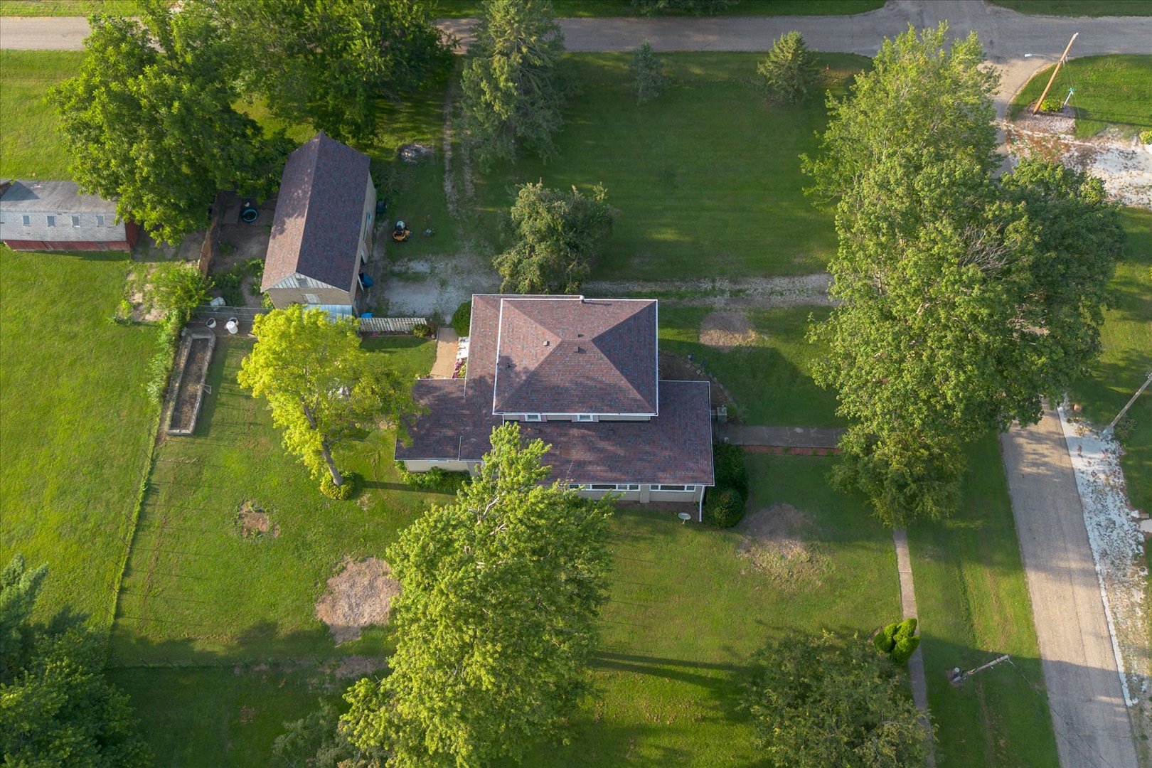 202 Locust Street Malden, IL 61337 - Photo 38 of 44