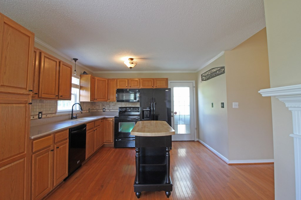 302 Kuwicki Road Pikeville, NC 27863 - Photo 6 of 22 Gallery Image 6