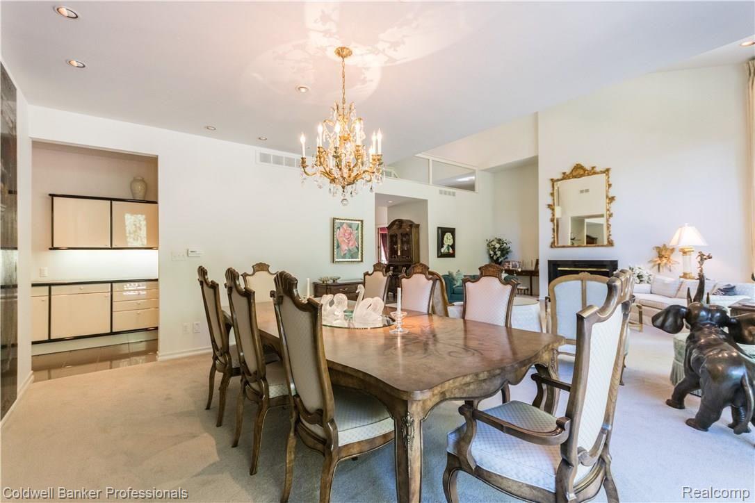 4665 Dover Road Bloomfield Hills, MI 48304 - Photo 25 of 63 4665 Dover-40.jpg