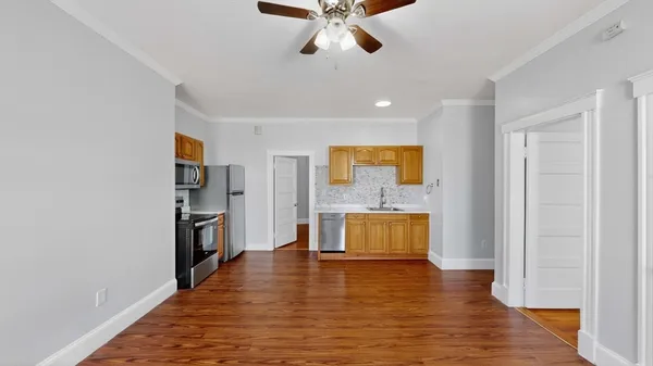 $3,145 | 10 Porter Street, Unit 1, Salem, MA 01970