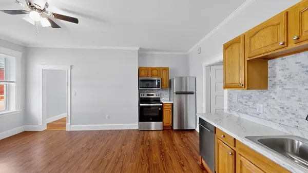 $3,145 | 10 Porter Street, Unit 1, Salem, MA 01970