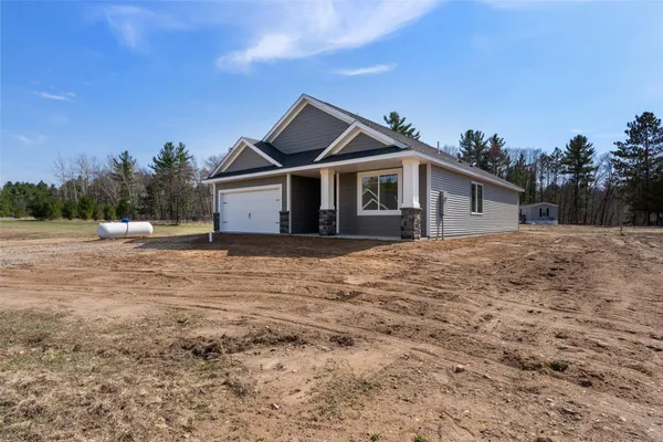 $377,500 | 20957 Woods Edge Court, Ironton, MN 56455