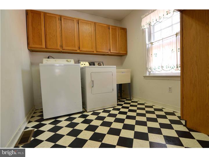 4 Evergreen Avenue Wayne, PA 19087 - Photo 13 of 24 Laundry Room