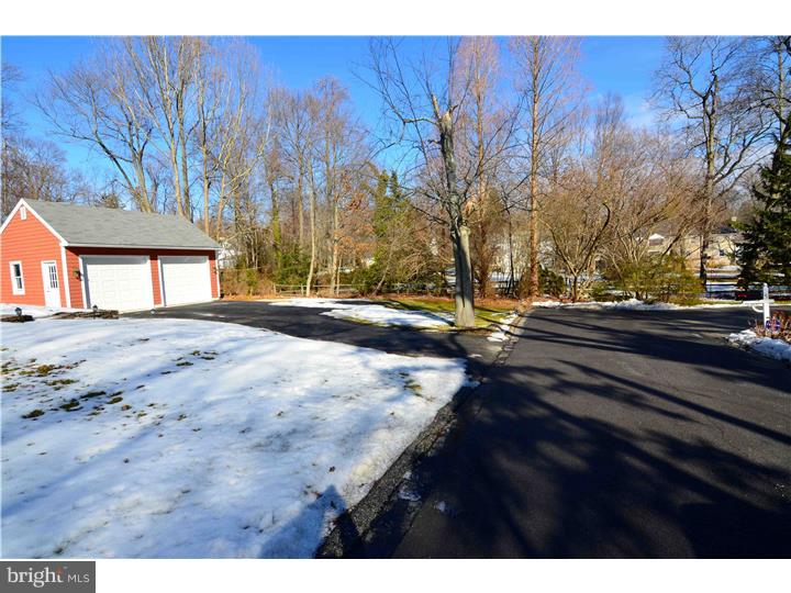 4 Evergreen Avenue Wayne, PA 19087 - Photo 24 of 24 Driveway