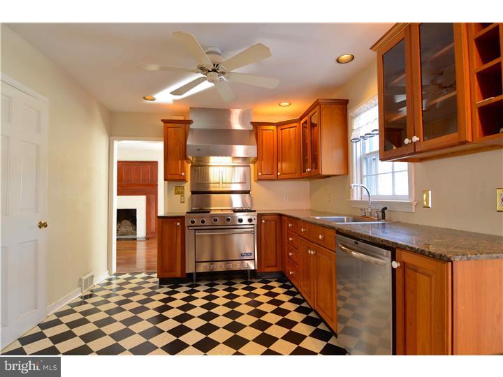 4 Evergreen Avenue Wayne, PA 19087 - Photo 7 of 24 Kitchen