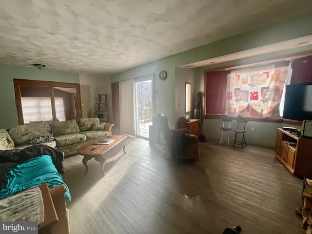 $158,000 | 305 Rickard Place, Rileyville, VA 22650