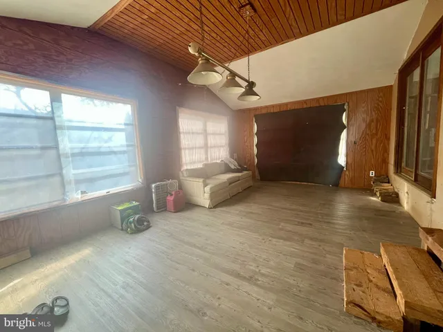 $158,000 | 305 Rickard Place, Rileyville, VA 22650