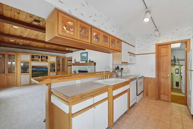 $1,099,900 | 8190 Hill Trail North, Lake Elmo, MN 55042