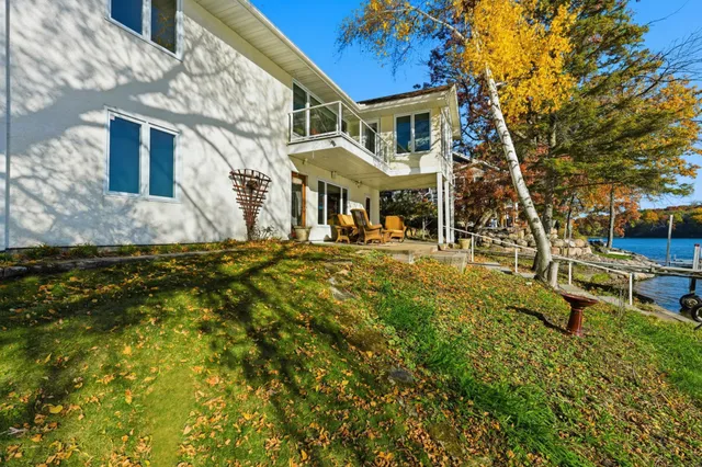 $1,099,900 | 8190 Hill Trail North, Lake Elmo, MN 55042