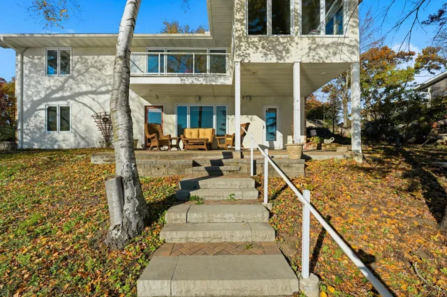 $1,099,900 | 8190 Hill Trail North, Lake Elmo, MN 55042