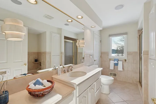 $1,099,900 | 8190 Hill Trail North, Lake Elmo, MN 55042