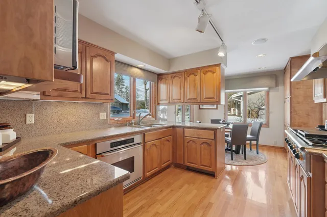 $1,099,900 | 8190 Hill Trail North, Lake Elmo, MN 55042