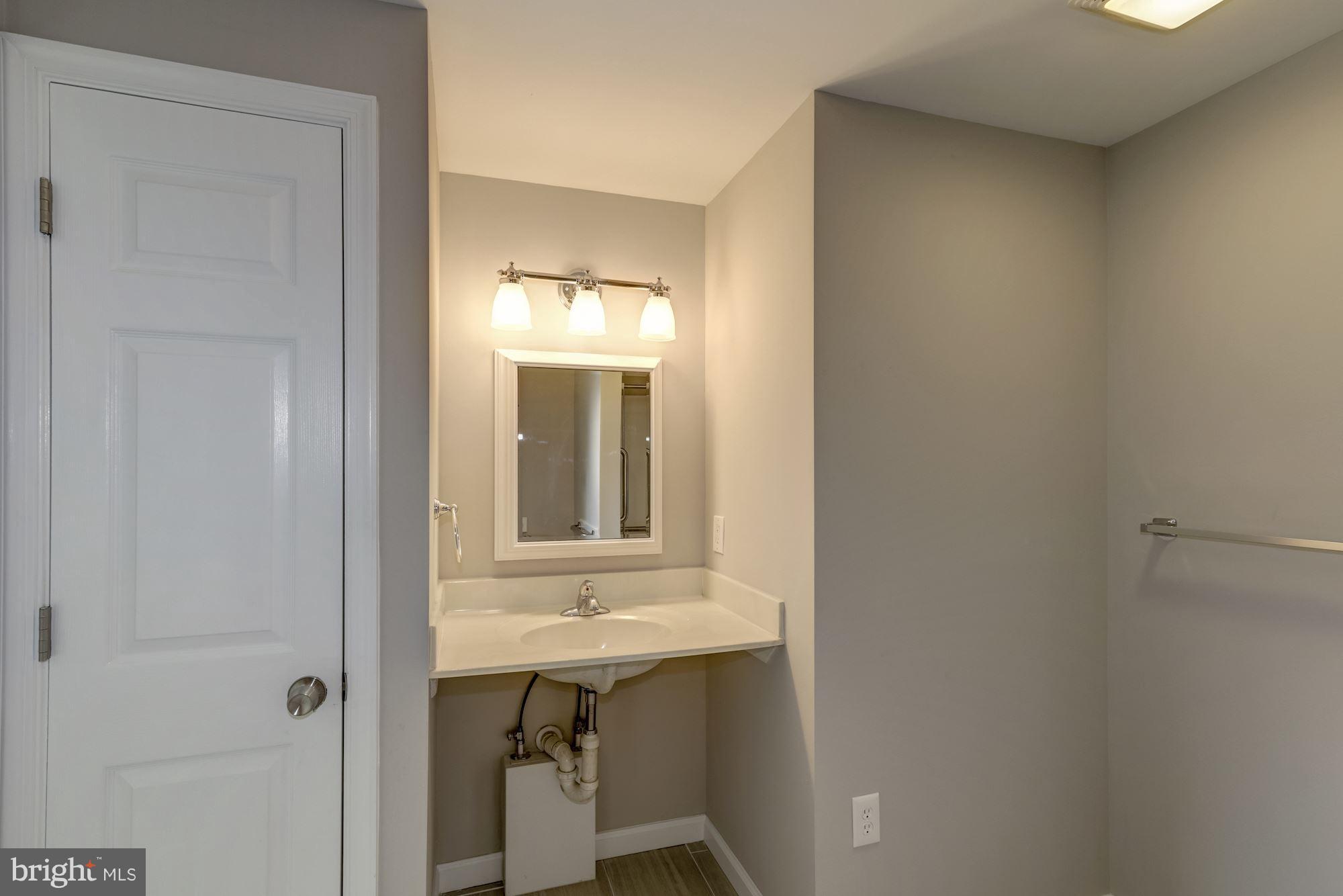 7304 Greeley Road Landover, MD 20785 - Photo 15 of 28 Bath