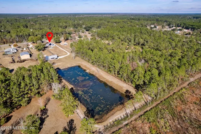 $700,000 | 10495 Ford Road, Bryceville, FL 32009