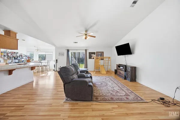 $419,999 | Undisclosed Address, Bakersfield, CA 93312