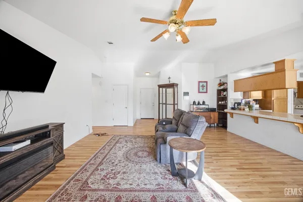 $419,999 | Undisclosed Address, Bakersfield, CA 93312