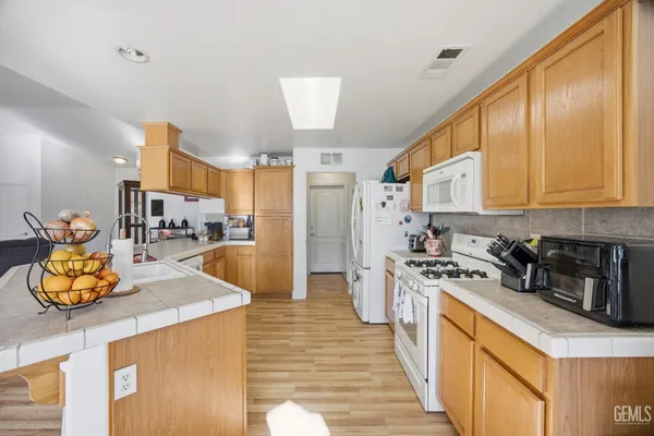 $419,999 | Undisclosed Address, Bakersfield, CA 93312