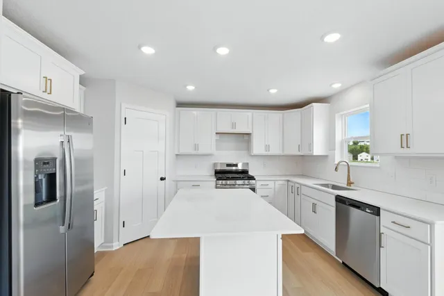 $524,990 | 1692 Langston Lane Northeast, St. Michael, MN 55376