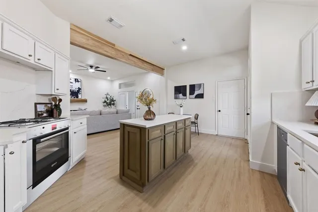 $389,500 | 3305 Bridgewater Drive, Rowlett, TX 75088