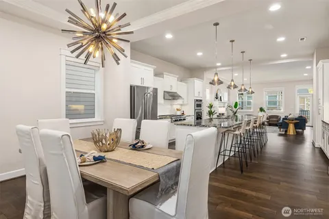 $1,795,000 | 404 6th Lane Northeast, Issaquah, WA 98029