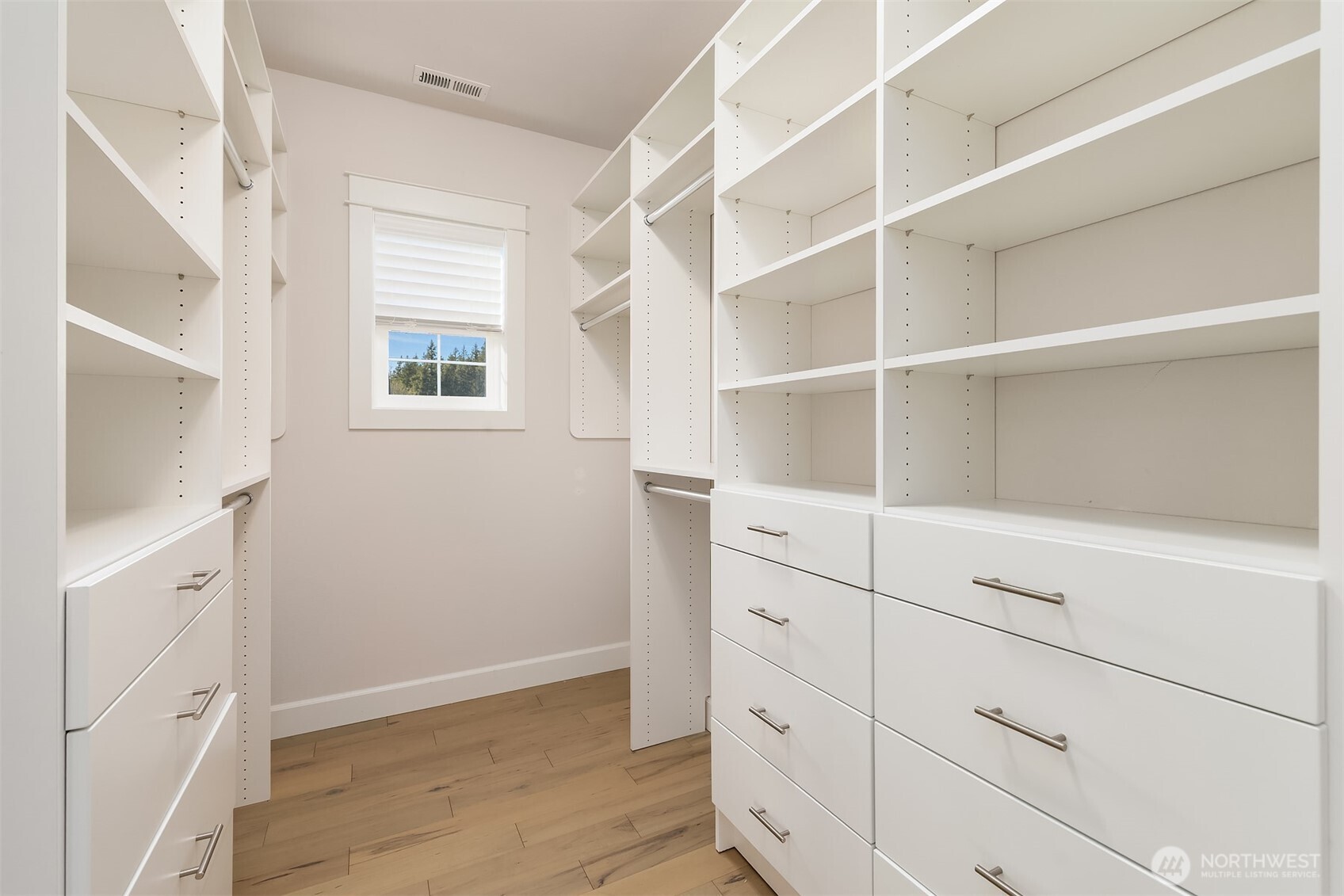 404 6th Lane Northeast Issaquah, WA 98029 - Photo 21 of 38