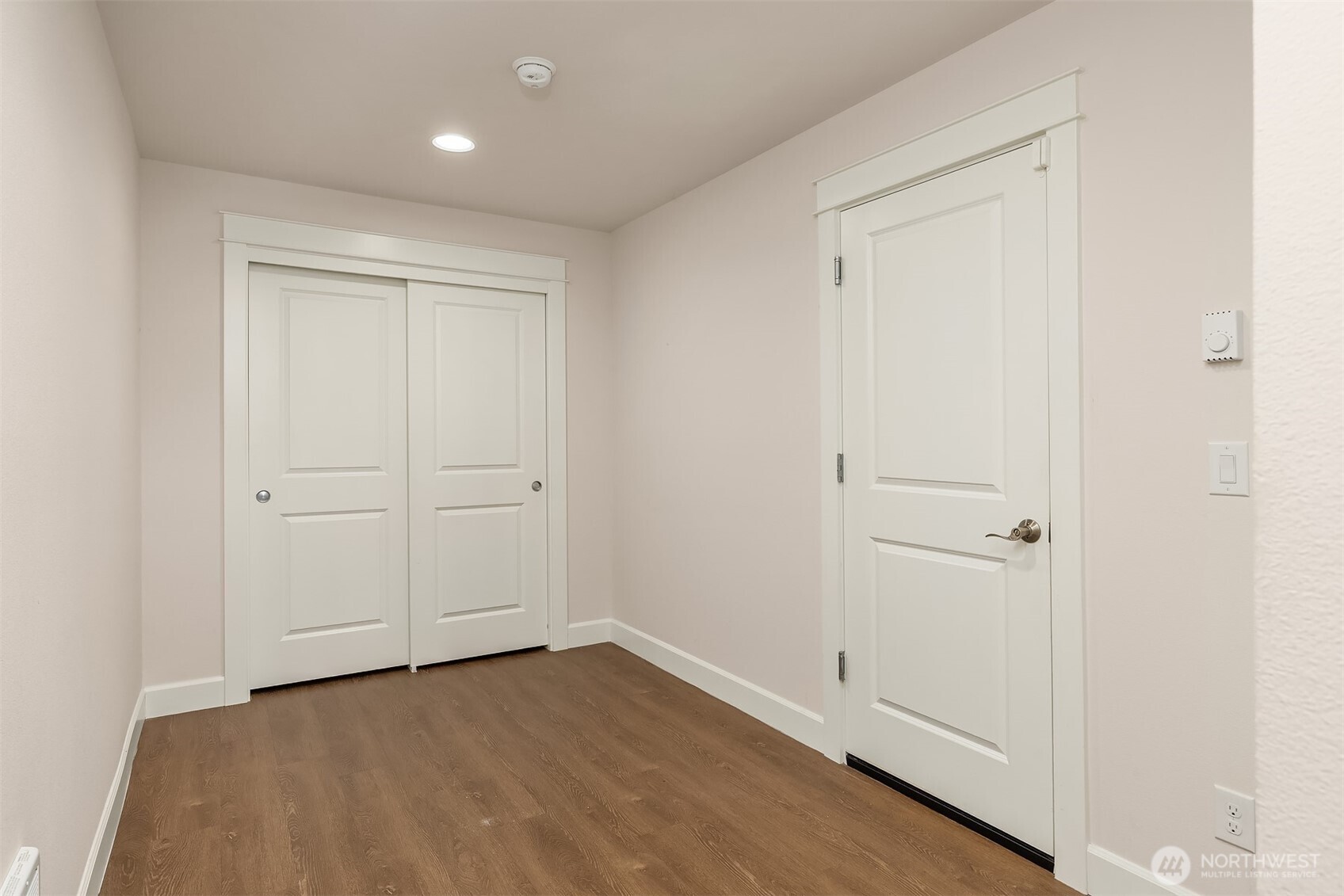 404 6th Lane Northeast Issaquah, WA 98029 - Photo 31 of 38