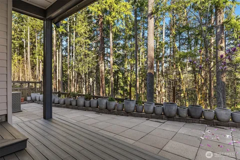 $1,795,000 | 404 6th Lane Northeast, Issaquah, WA 98029