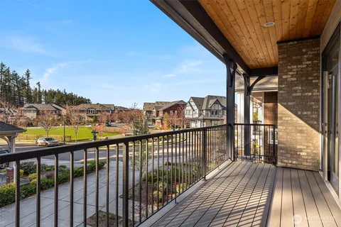 $1,795,000 | 404 6th Lane Northeast, Issaquah, WA 98029