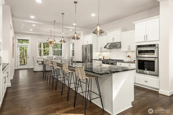$1,795,000 | 404 6th Lane Northeast, Issaquah, WA 98029