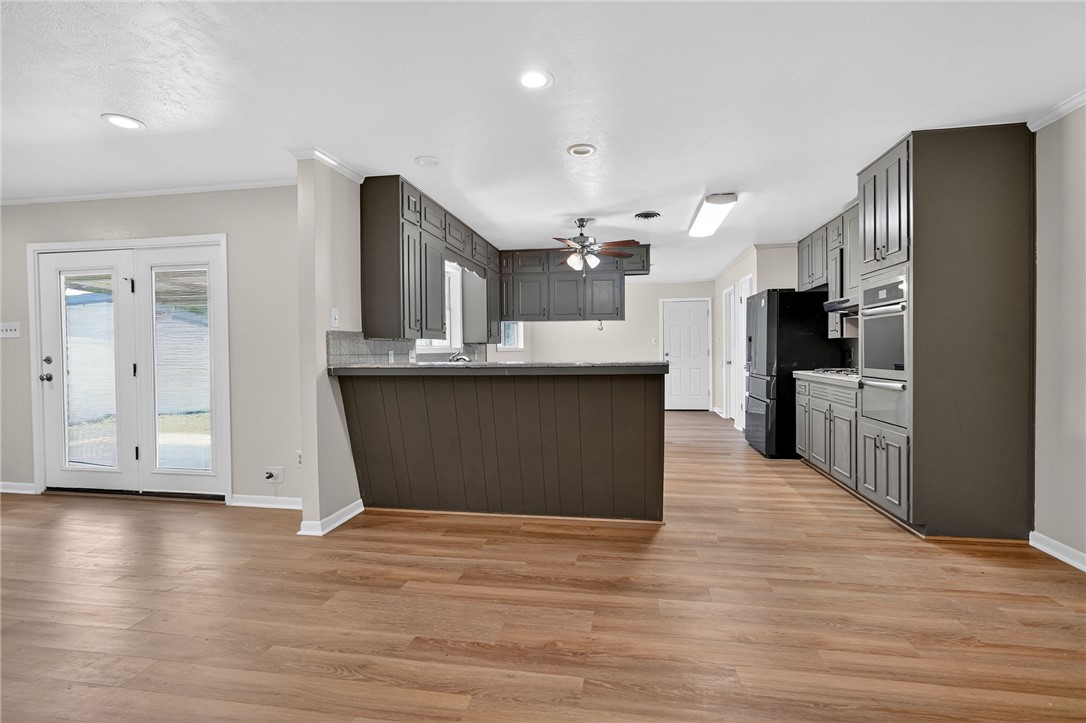 3501 Cavitt Avenue Bryan, TX 77801 - Photo 6 of 40